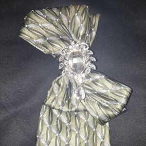 Elegant Green Patterned Necklace Tie with Crystal Brooch